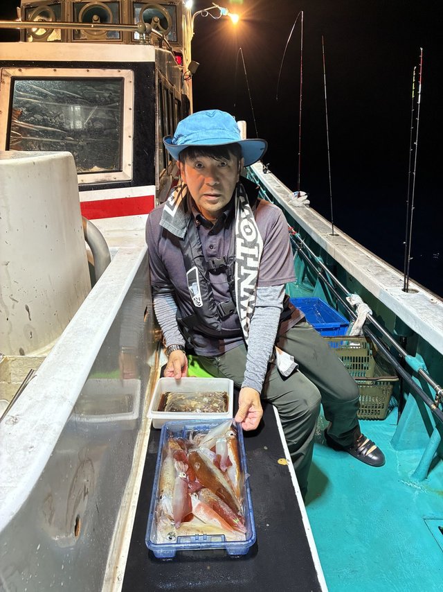 アカイカ(ケンサキイカ)