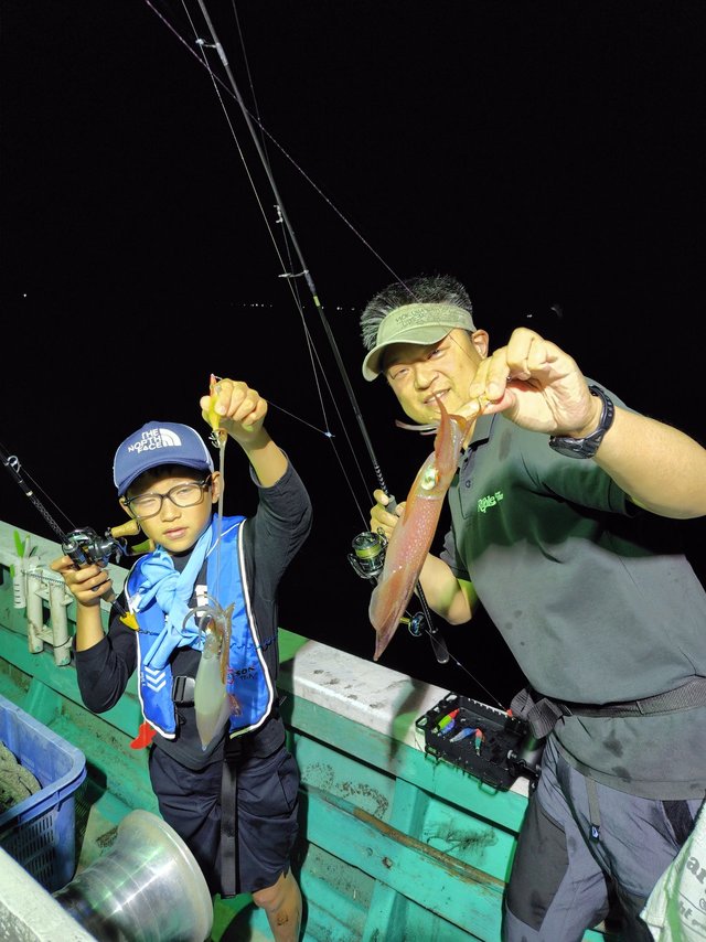 シロイカ(ケンサキイカ)