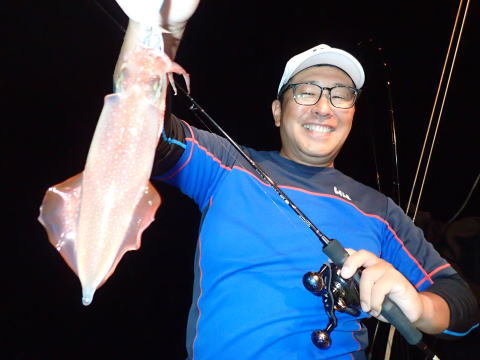 シロイカ(ケンサキイカ)