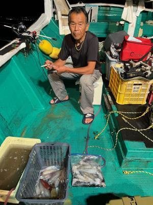 アカイカ(ケンサキイカ)