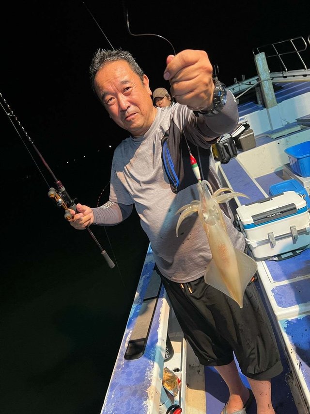 イカ(ケンサキイカ)