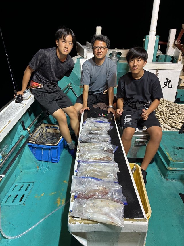 アカイカ(ケンサキイカ)