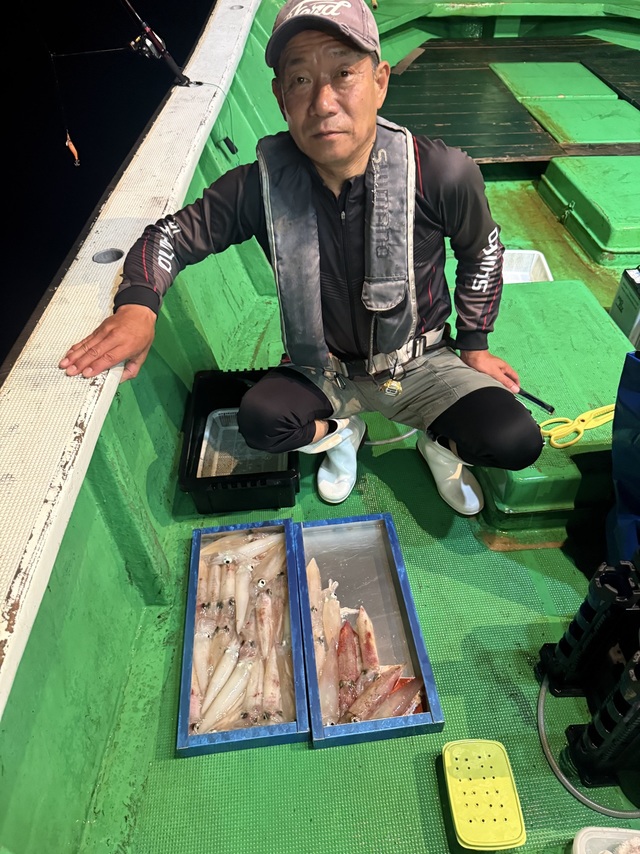 アカイカ(ケンサキイカ)