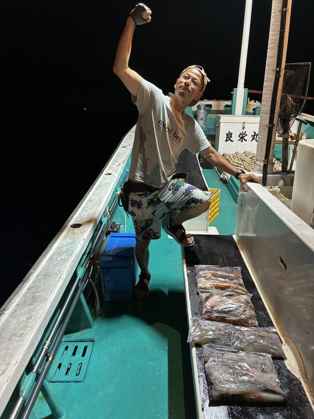 アカイカ(ケンサキイカ)