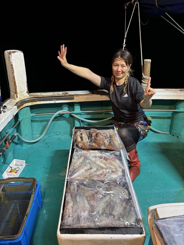 アカイカ(ケンサキイカ)