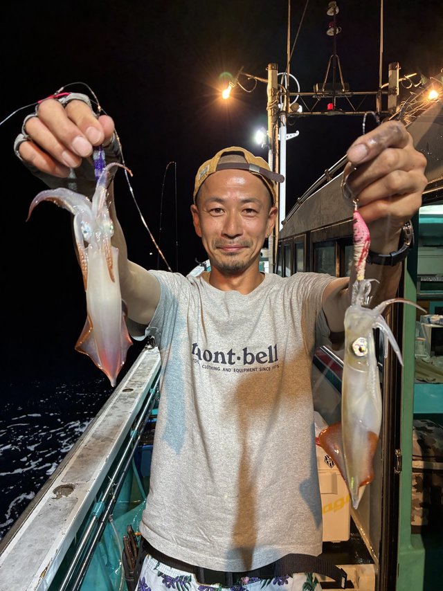 アカイカ(ケンサキイカ)