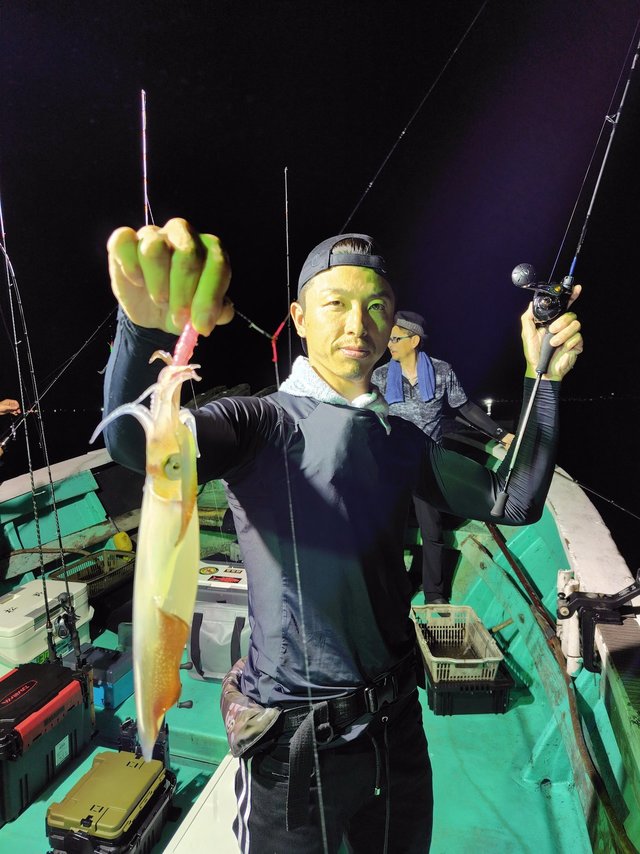 シロイカ(ケンサキイカ)