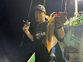 アカイカ(ケンサキイカ)