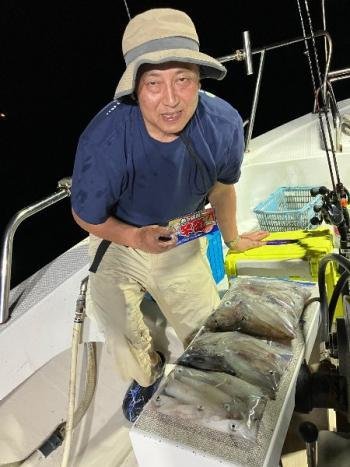 マイカ(ケンサキイカ)