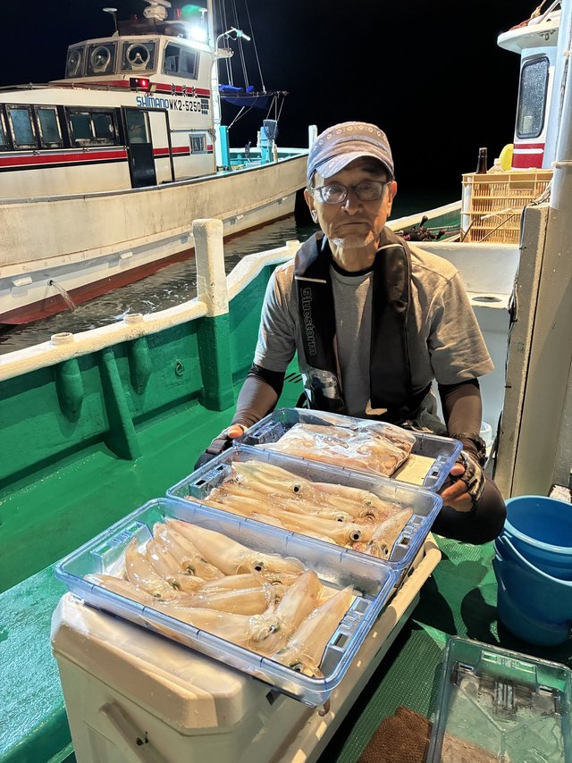 アカイカ(ケンサキイカ)