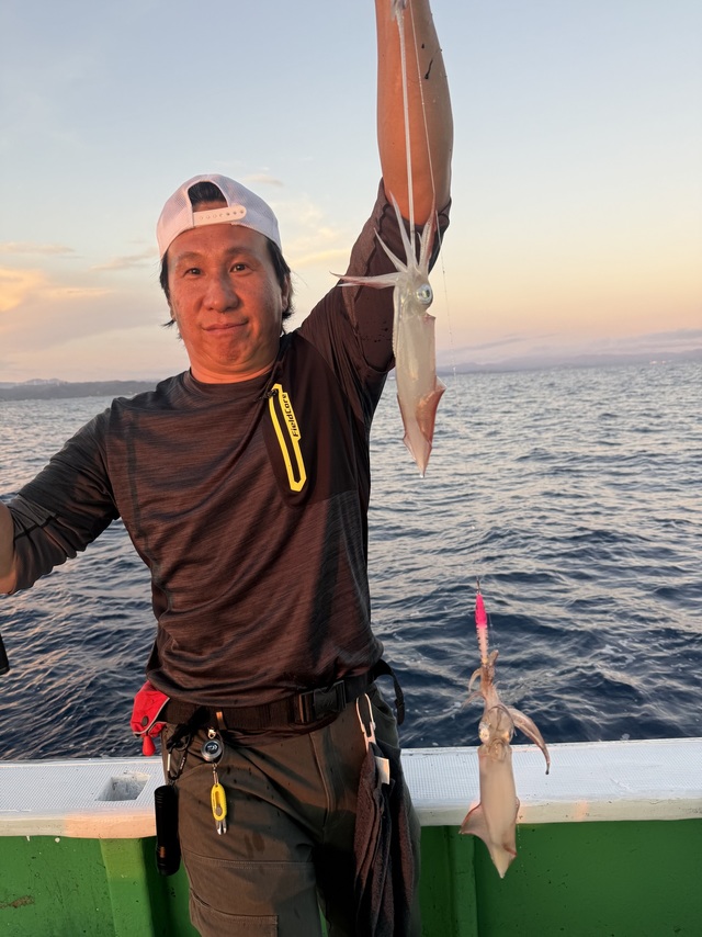 アカイカ(ケンサキイカ)