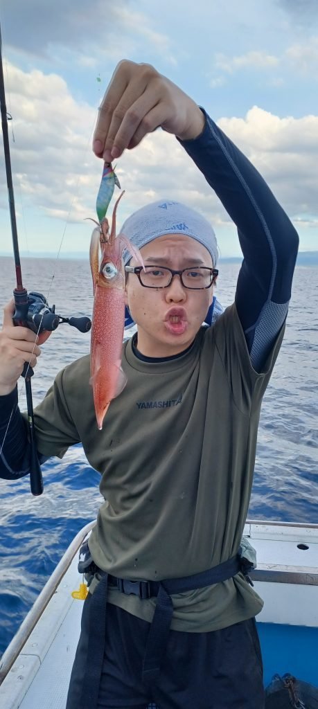 シロイカ(ケンサキイカ)