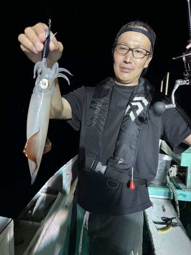 シロイカ(ケンサキイカ)