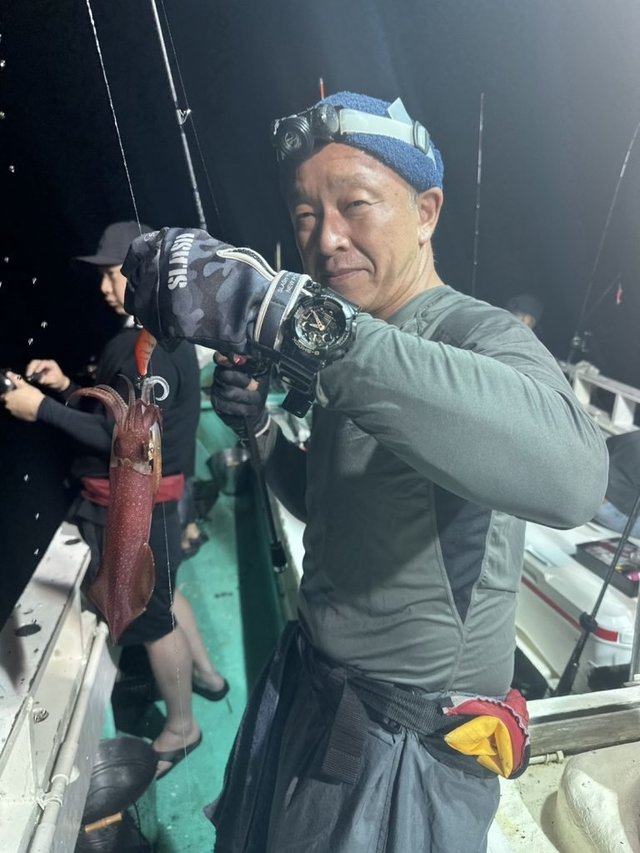 シロイカ(ケンサキイカ)