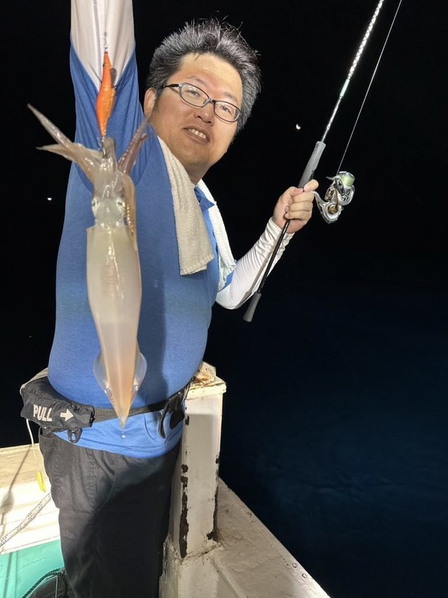 シロイカ(ケンサキイカ)