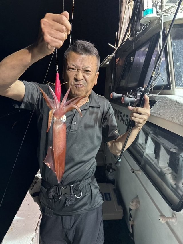 シロイカ(ケンサキイカ)