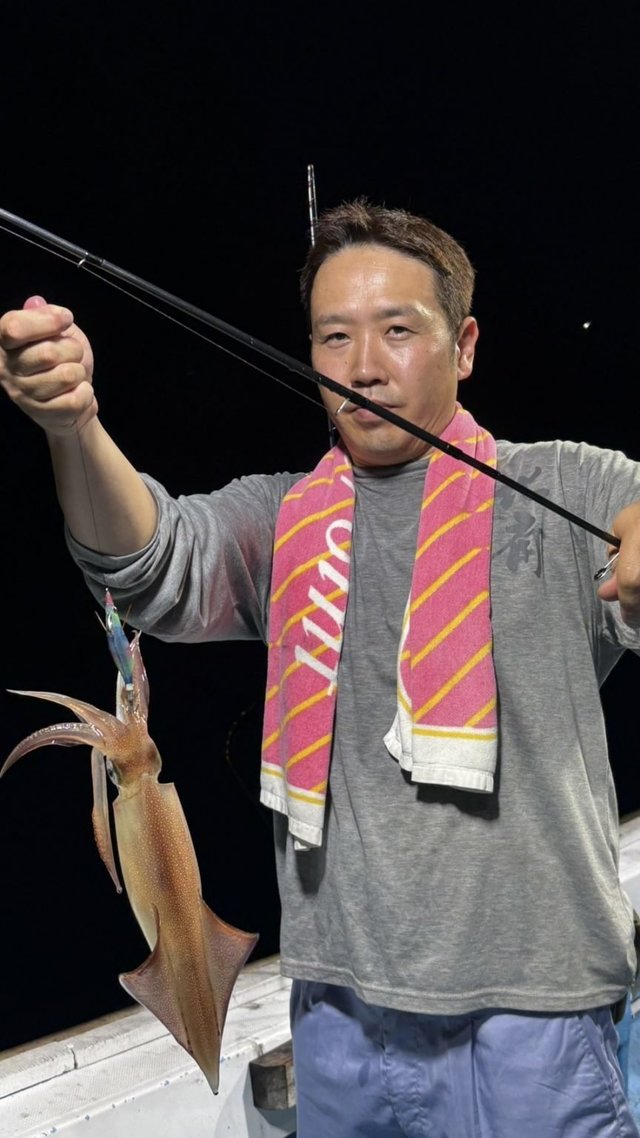 シロイカ(ケンサキイカ)