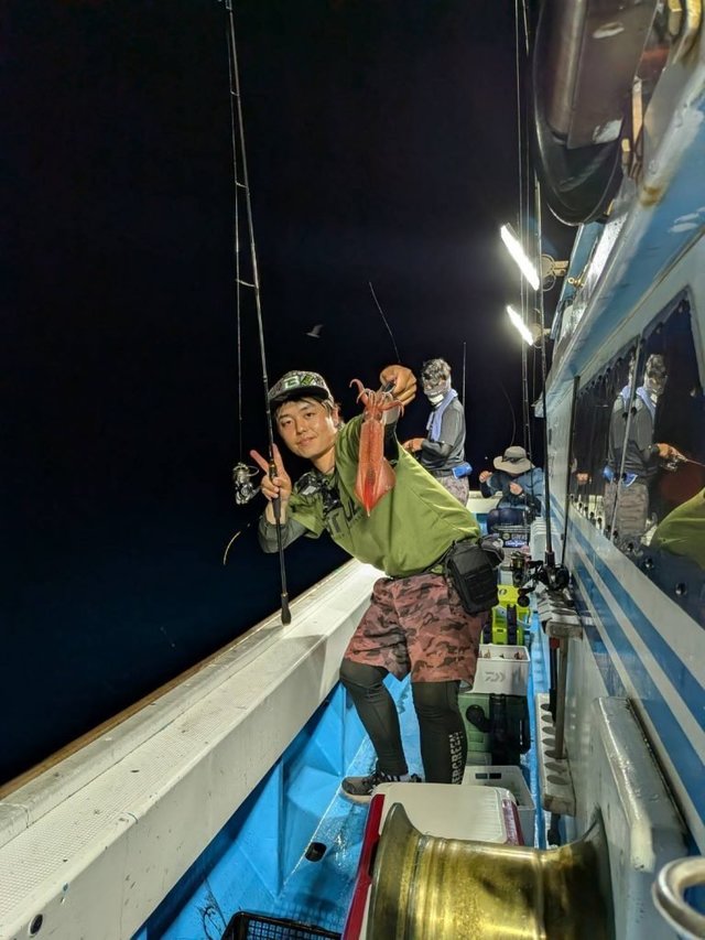 シロイカ(ケンサキイカ)