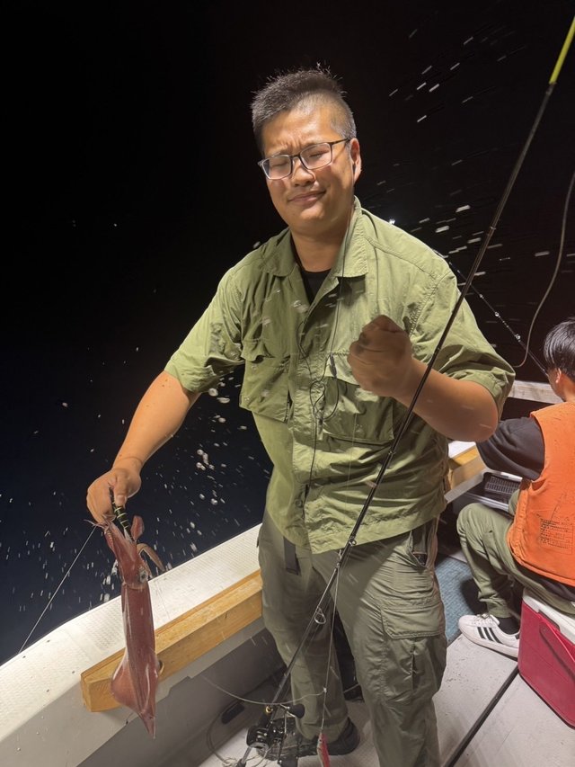 シロイカ(ケンサキイカ)