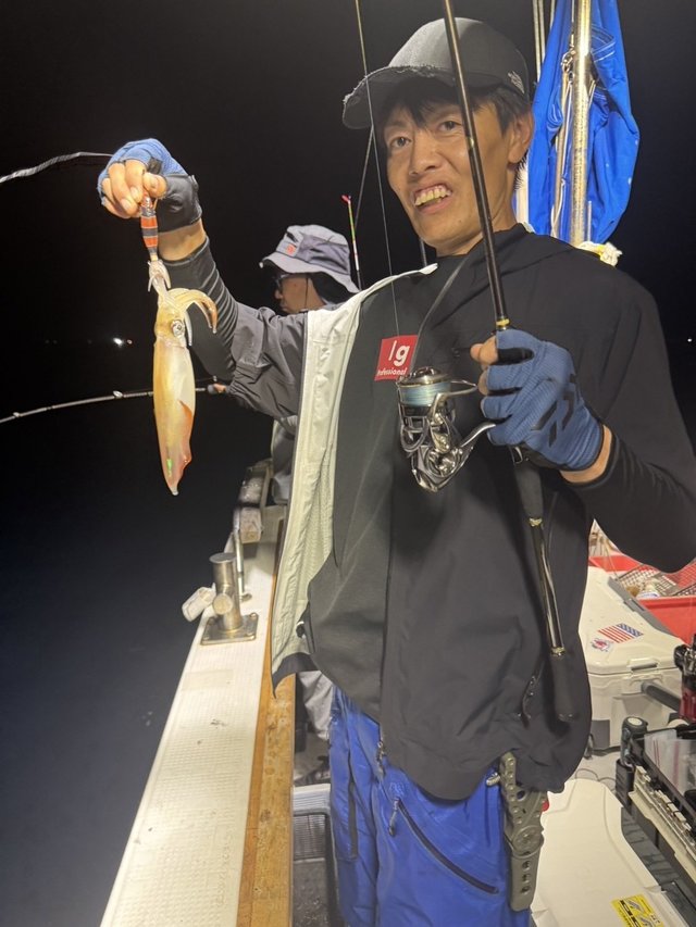 シロイカ(ケンサキイカ)