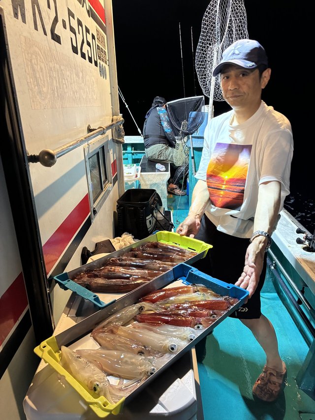 アカイカ(ケンサキイカ)