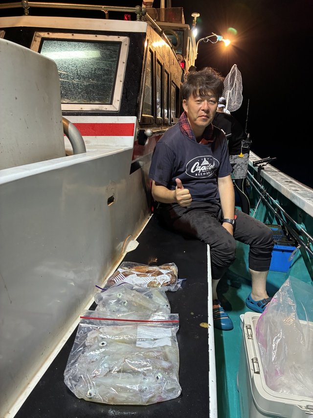 アカイカ(ケンサキイカ)