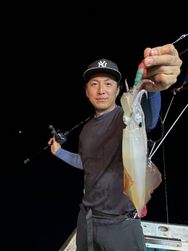 アカイカ(ケンサキイカ)