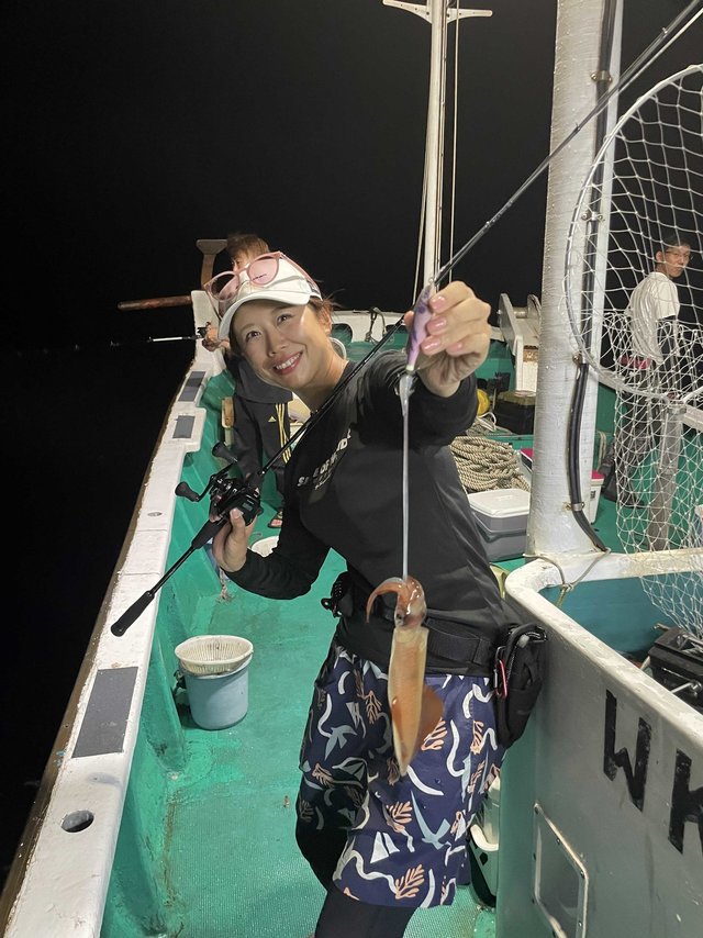 アカイカ(ケンサキイカ)