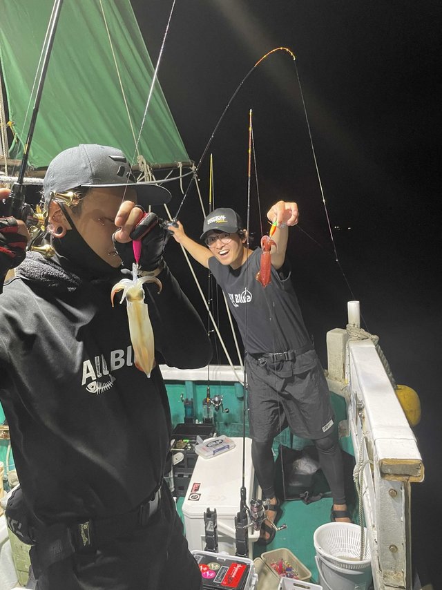 アカイカ(ケンサキイカ)