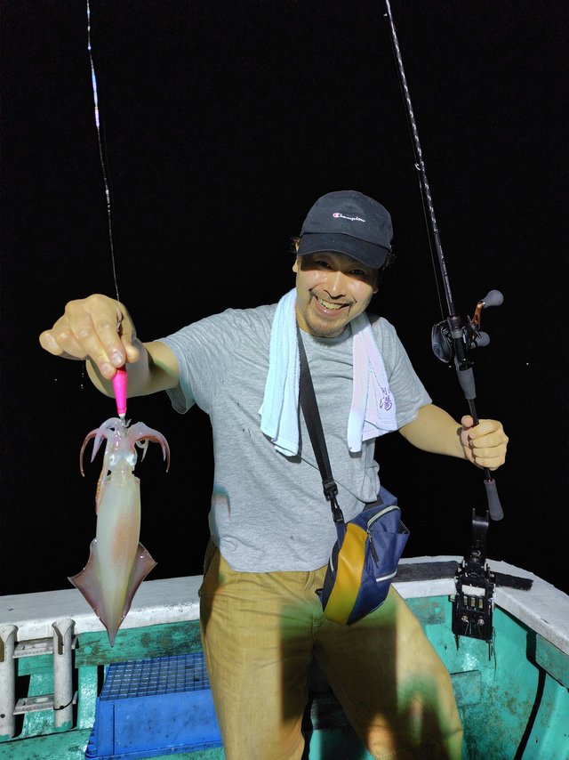 シロイカ(ケンサキイカ)