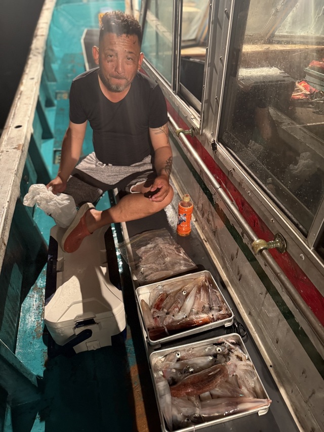 アカイカ(ケンサキイカ)