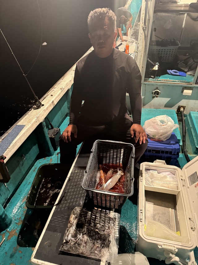 アカイカ(ケンサキイカ)