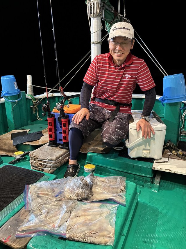 アカイカ(ケンサキイカ)