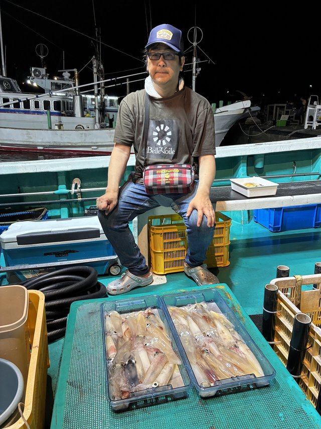 アカイカ(ケンサキイカ)