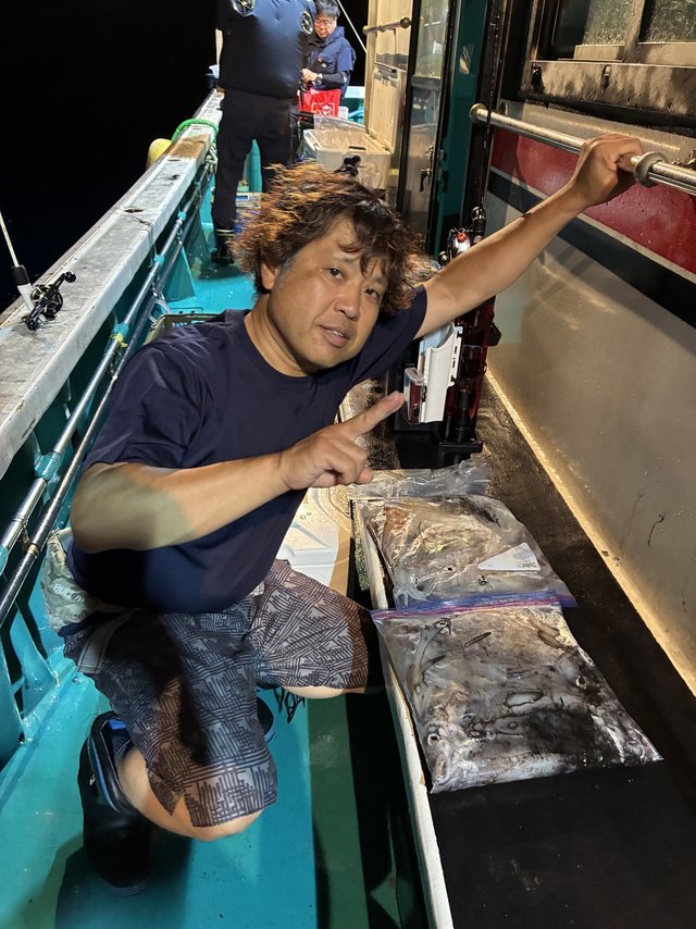 アカイカ(ケンサキイカ)