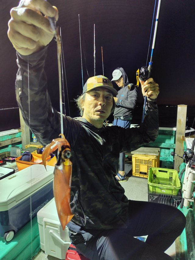 シロイカ(ケンサキイカ)