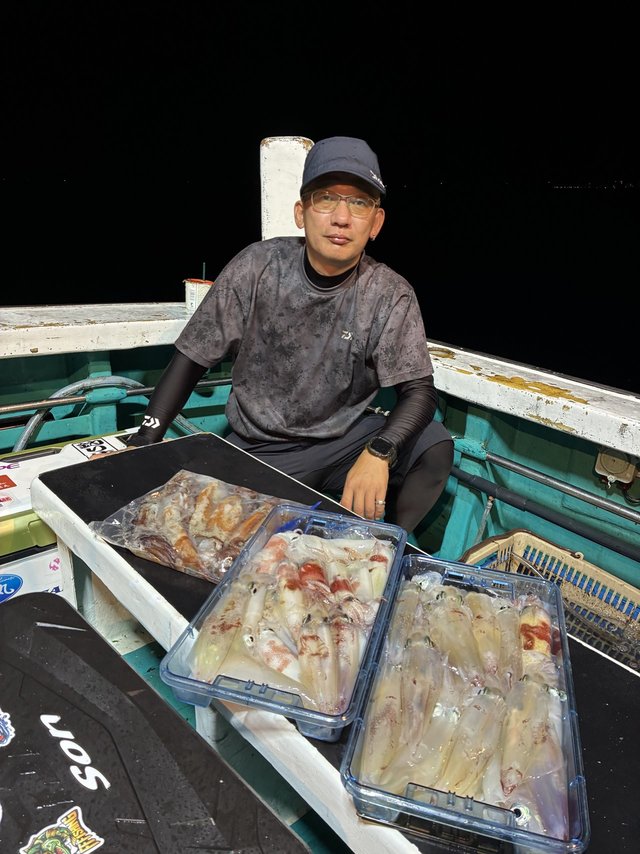 アカイカ(ケンサキイカ)