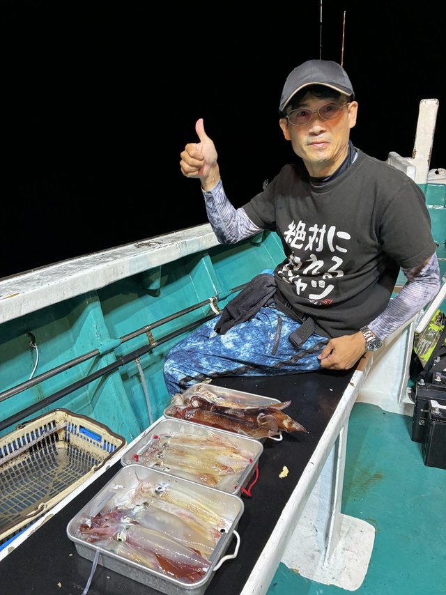 アカイカ(ケンサキイカ)