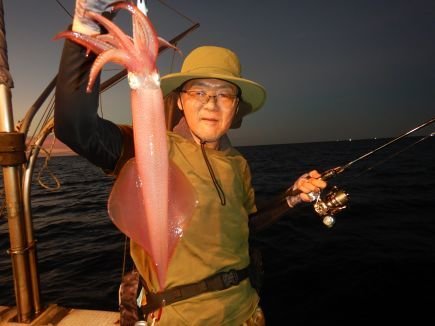 シロイカ(ケンサキイカ)