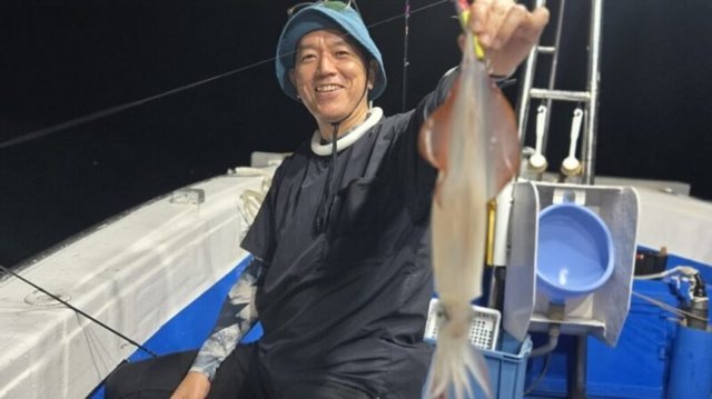 アカイカ(ケンサキイカ)