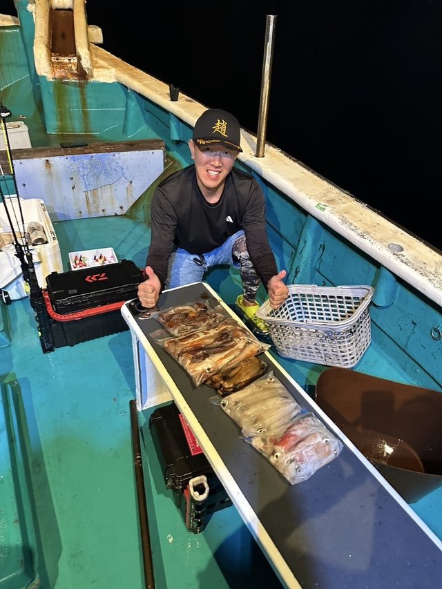 アカイカ(ケンサキイカ)