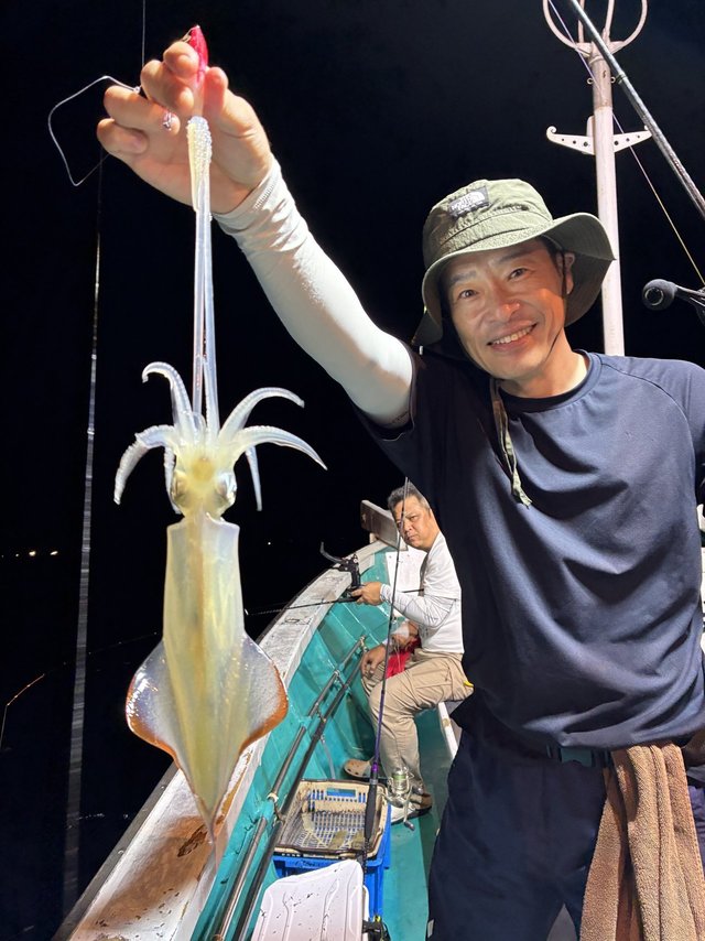 アカイカ(ケンサキイカ)