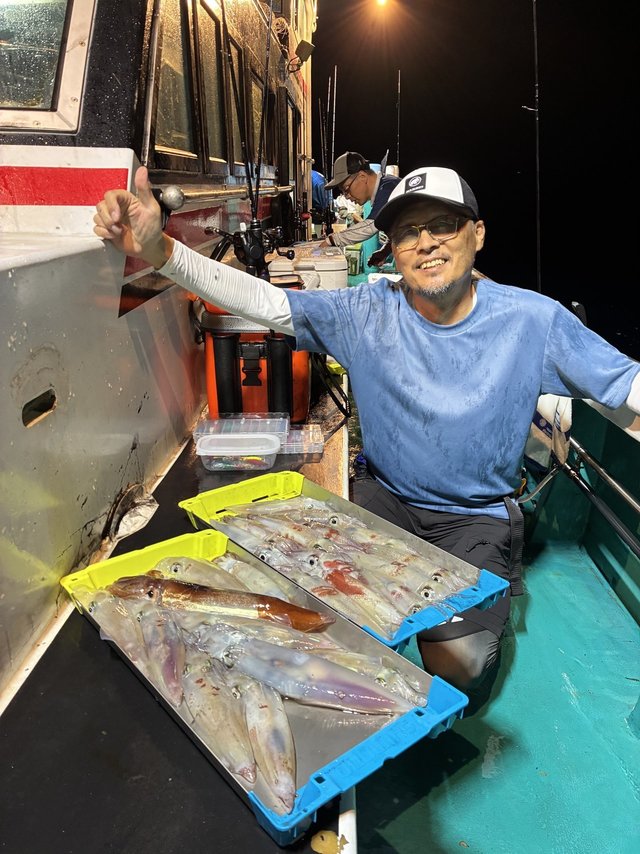 アカイカ(ケンサキイカ)