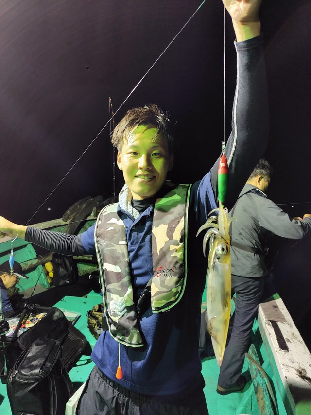 シロイカ(ケンサキイカ)