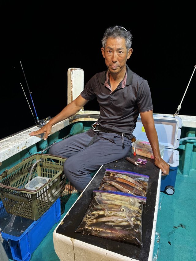 アカイカ(ケンサキイカ)