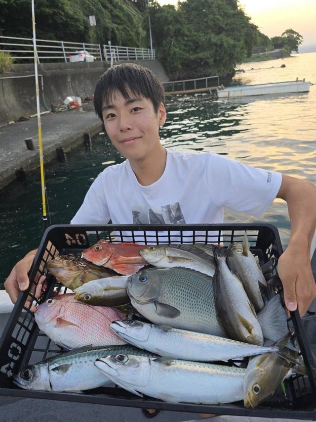 マダイ・メジナ・ホウボウ・ハタ(マハタ)・サバ(ゴマサバ)