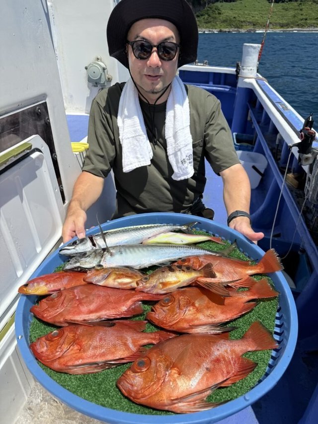シキシマハナダイ・アジ(マアジ)・チカメキントキ・オキメバル(ウスメバル)・サバ(ゴマサバ)