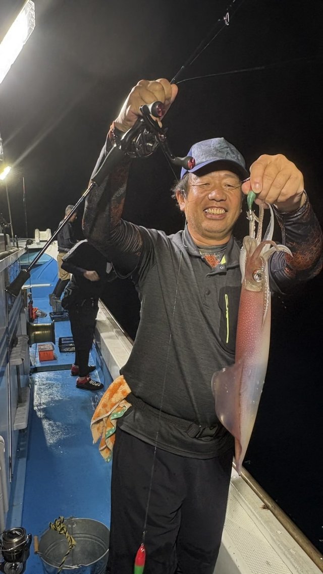 シロイカ(ケンサキイカ)