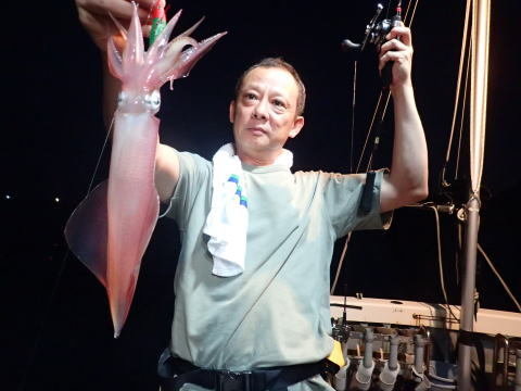 シロイカ(ケンサキイカ)