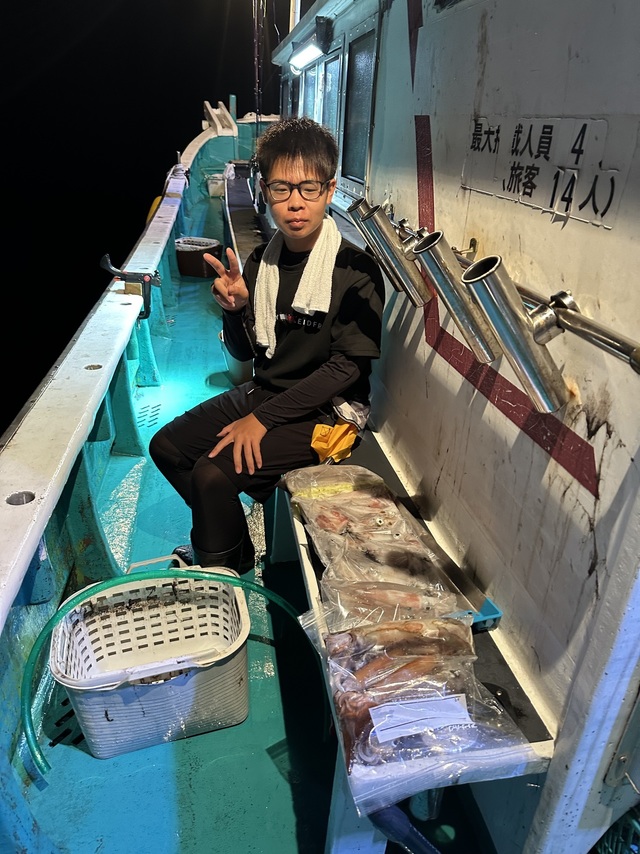 アカイカ(ケンサキイカ)